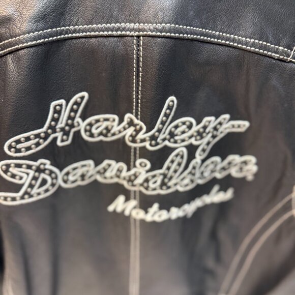 Harley-Davidson® Women's Agitator Leather Jacket, Black/White. 98086-15VW - Picture 3 of 9